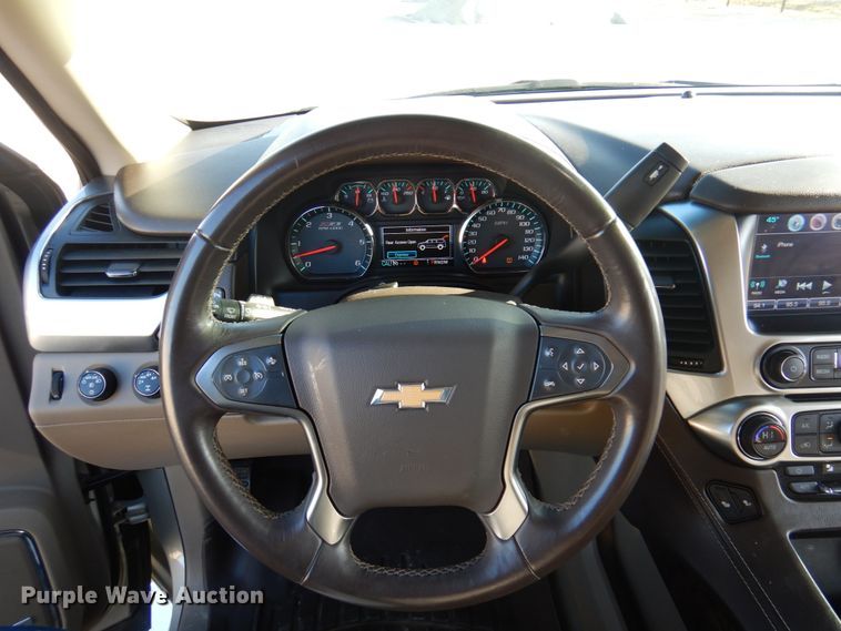 image for item GG9253 2016  Chevrolet Suburban  SUV