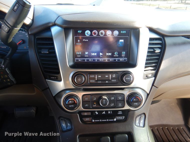 image for item GG9253 2016  Chevrolet Suburban  SUV