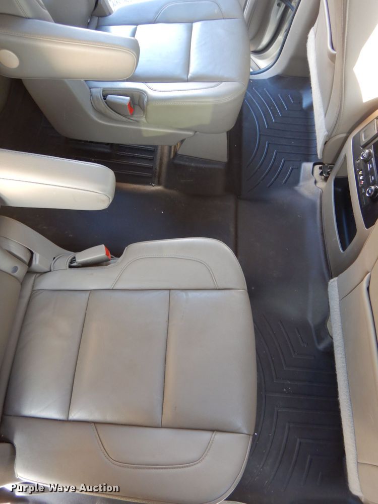 image for item GG9253 2016  Chevrolet Suburban  SUV