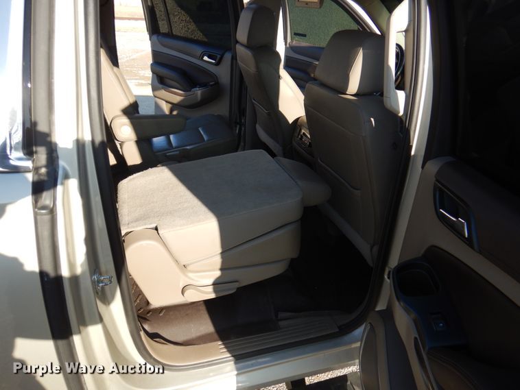 image for item GG9253 2016  Chevrolet Suburban  SUV