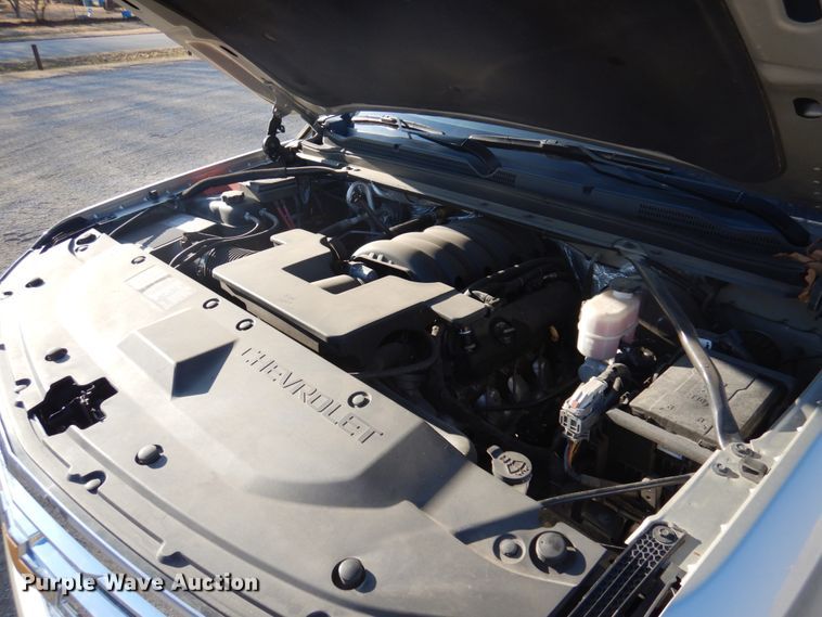 image for item GG9253 2016  Chevrolet Suburban  SUV