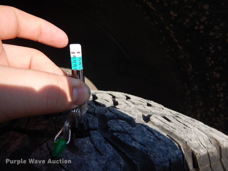 image for item GG9253 2016  Chevrolet Suburban  SUV