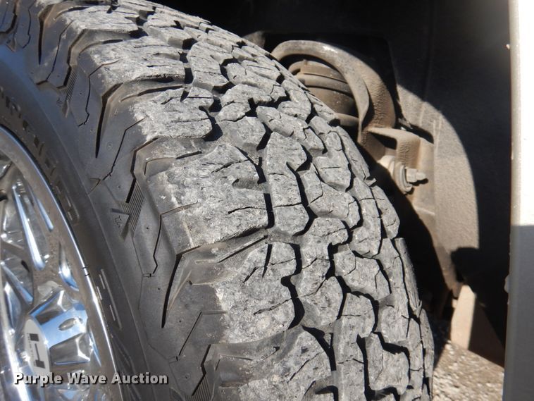 image for item GG9253 2016  Chevrolet Suburban  SUV