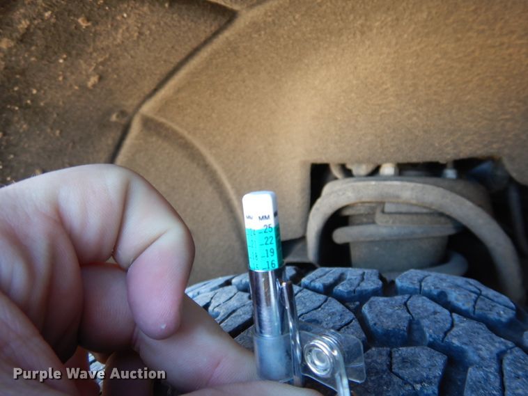 image for item GG9253 2016  Chevrolet Suburban  SUV