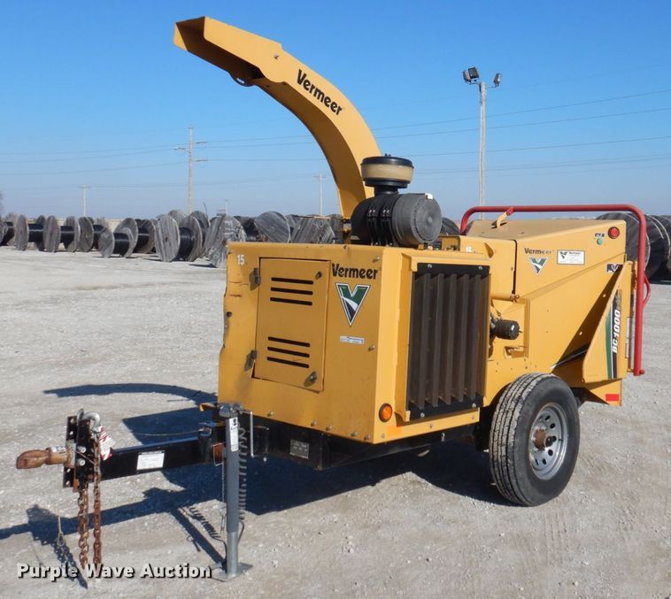 image for item GG9264 2012 Vermeer BC1000XL  wood chipper