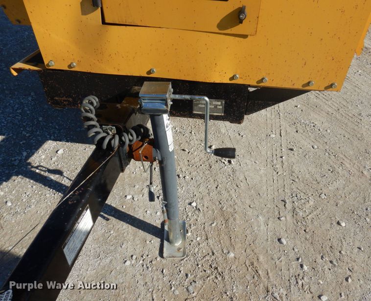 image for item GG9264 2012 Vermeer BC1000XL  wood chipper