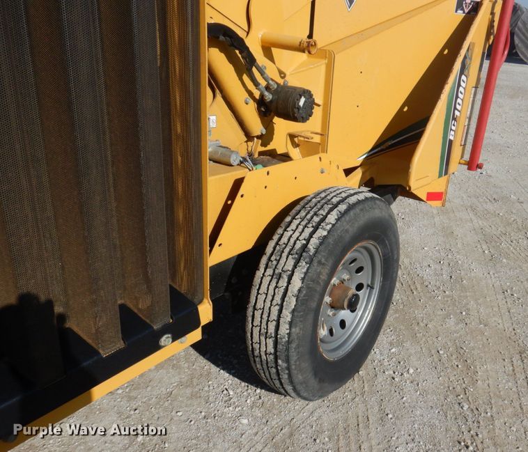 image for item GG9264 2012 Vermeer BC1000XL  wood chipper