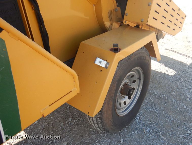 image for item GG9264 2012 Vermeer BC1000XL  wood chipper