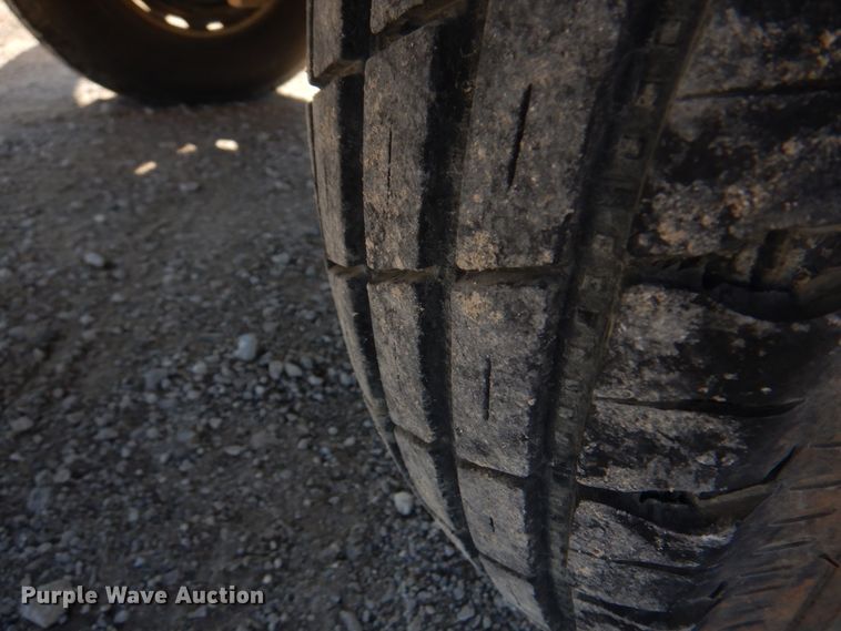 image for item GG9264 2012 Vermeer BC1000XL  wood chipper