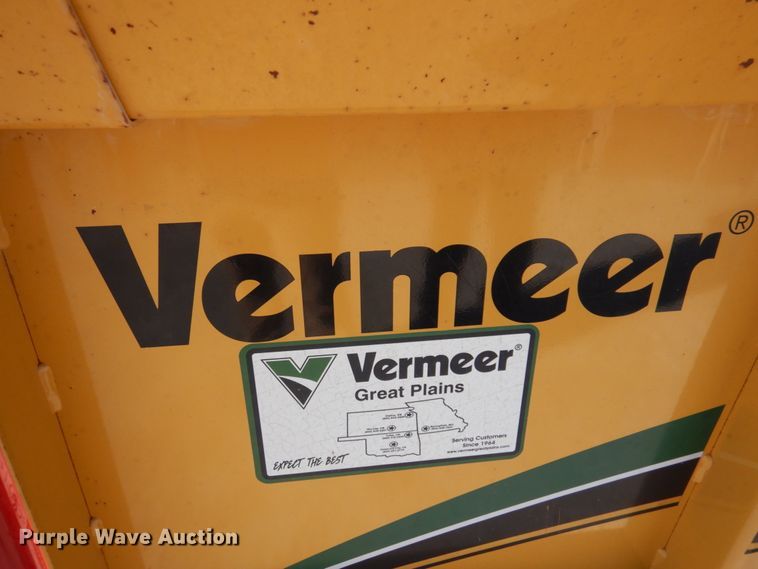 image for item GG9264 2012 Vermeer BC1000XL  wood chipper