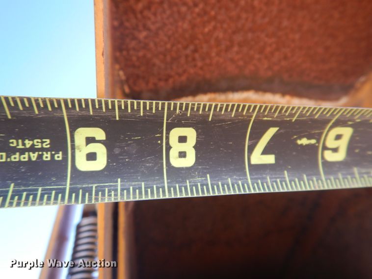 image for item GG9267 2010 Vermeer BC1200XL  wood chipper