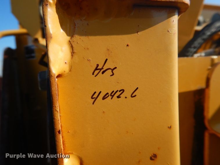 image for item GG9267 2010 Vermeer BC1200XL  wood chipper