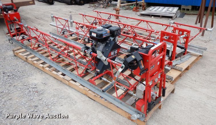 image for item GG9305 Razorback SE12  concrete screed