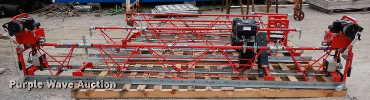 image for item GG9305 Razorback SE12  concrete screed