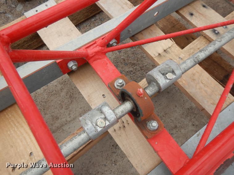 image for item GG9305 Razorback SE12  concrete screed