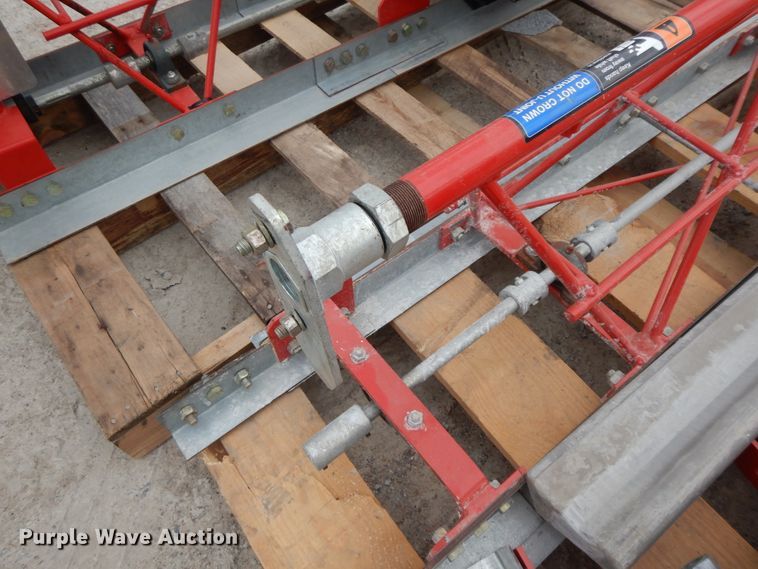 image for item GG9305 Razorback SE12  concrete screed