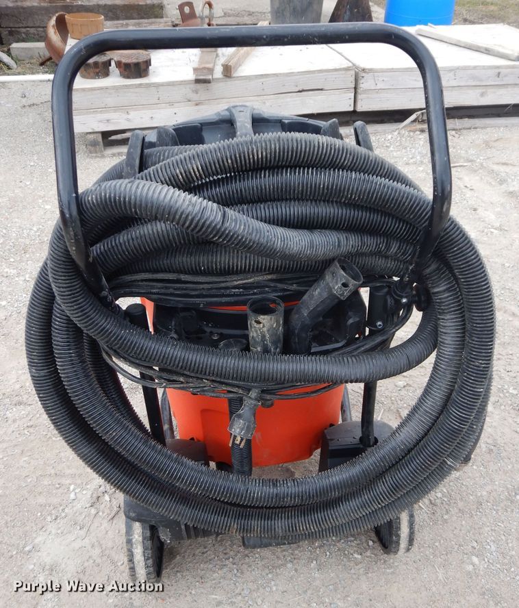 image for item GG9306 Husqvarna DC 3000  shop vacuum