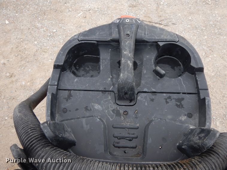 image for item GG9306 Husqvarna DC 3000  shop vacuum