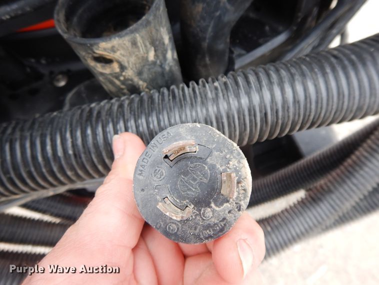 image for item GG9306 Husqvarna DC 3000  shop vacuum