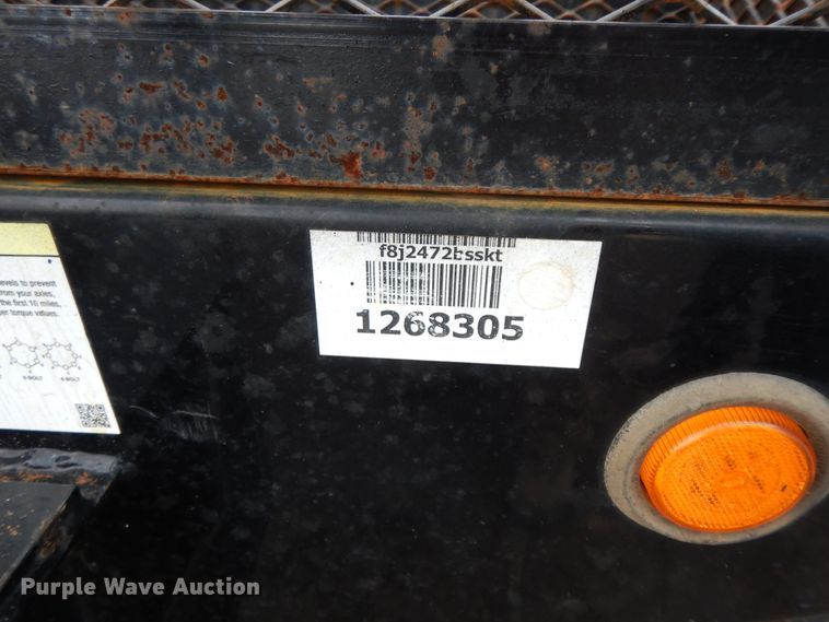 image for item GG9315 2017 PJ Deckover F8242  equipment trailer