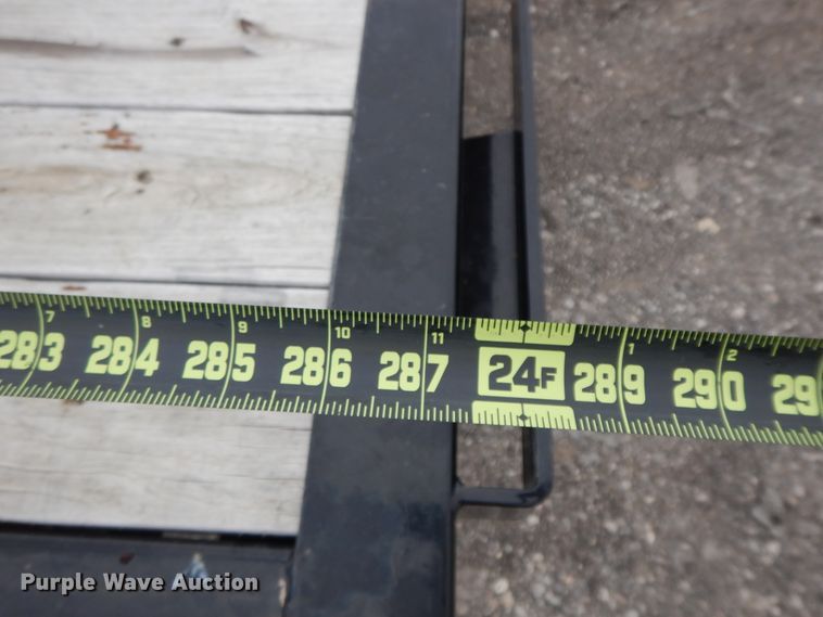 image for item GG9315 2017 PJ Deckover F8242  equipment trailer