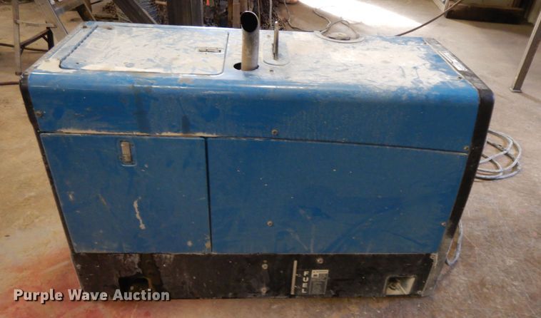 image for item GG9318 Miller Bobcat 250  welder