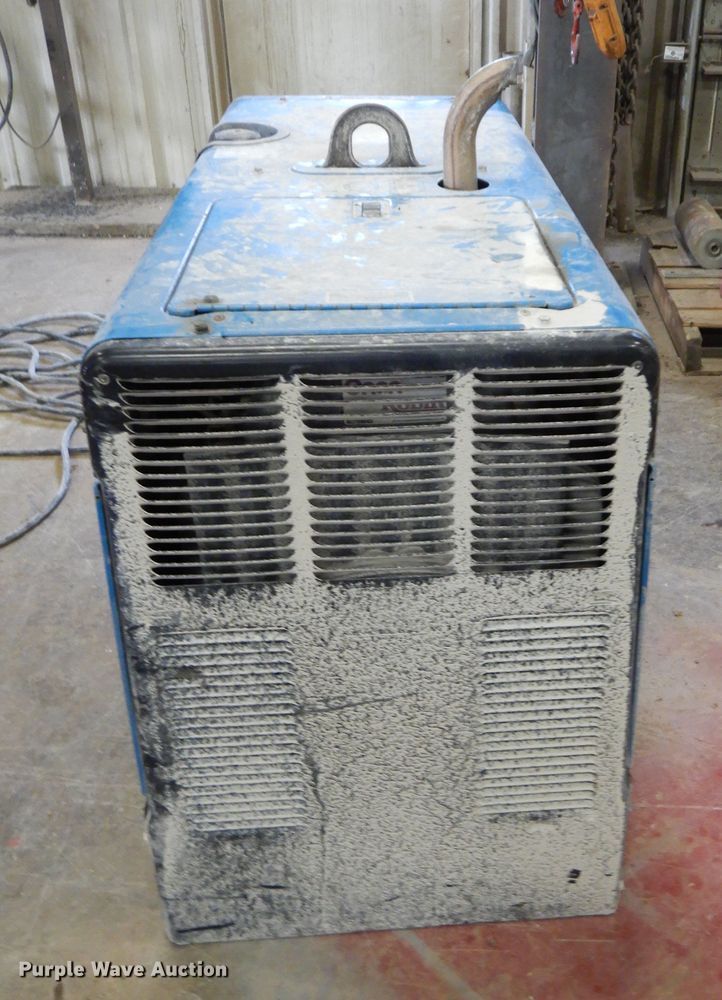 image for item GG9318 Miller Bobcat 250  welder