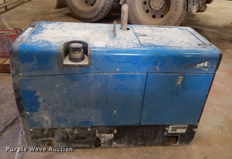 image for item GG9318 Miller Bobcat 250  welder