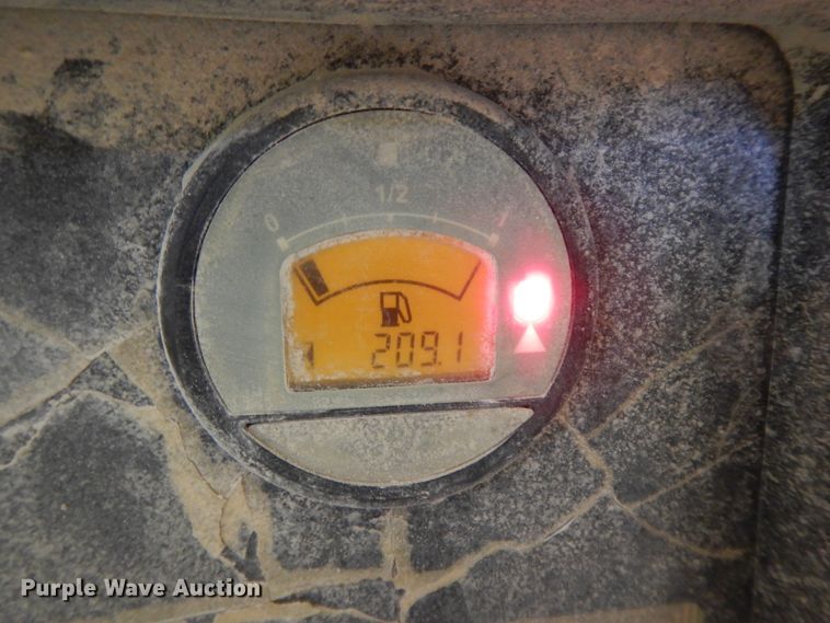 image for item GG9318 Miller Bobcat 250  welder