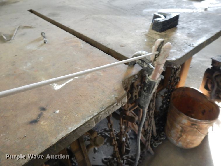 image for item GG9318 Miller Bobcat 250  welder