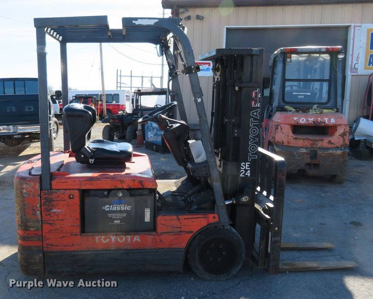 image for item GT9483 Toyota 5FBE18  forklift