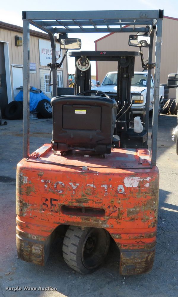 image for item GT9483 Toyota 5FBE18  forklift