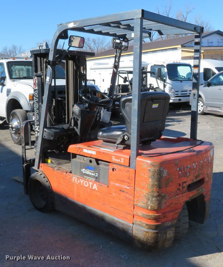 image for item GT9483 Toyota 5FBE18  forklift