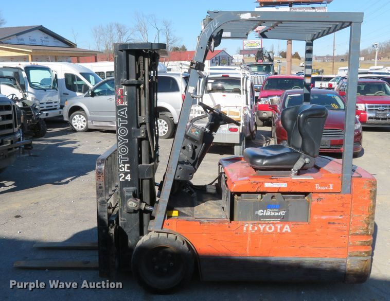 image for item GT9483 Toyota 5FBE18  forklift