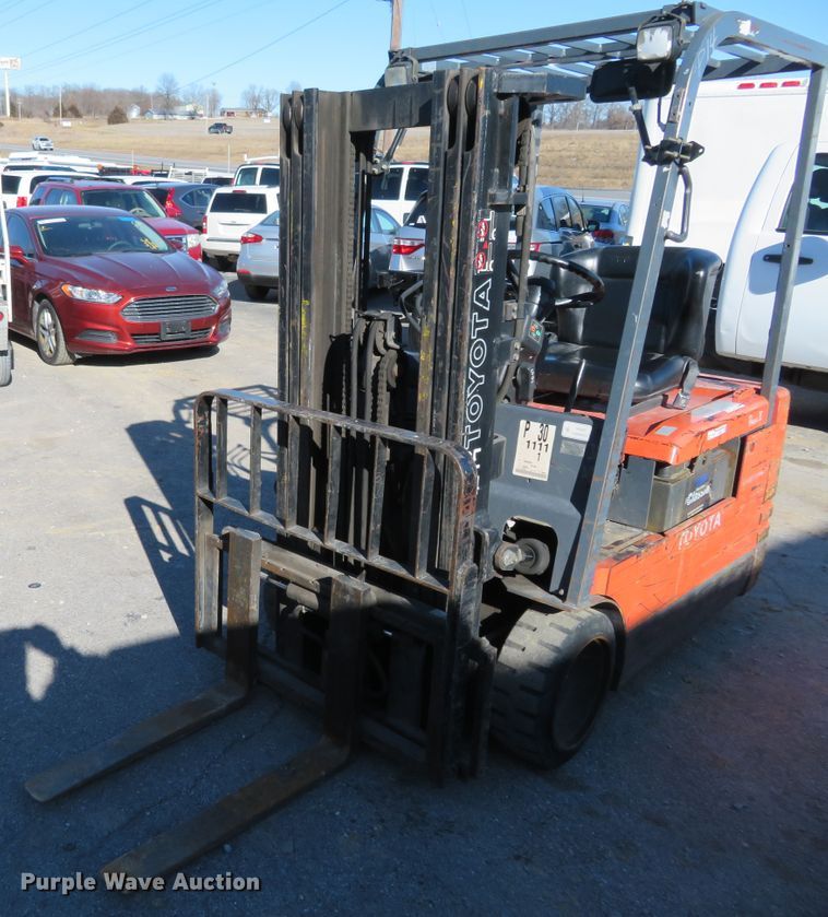 image for item GT9483 Toyota 5FBE18  forklift