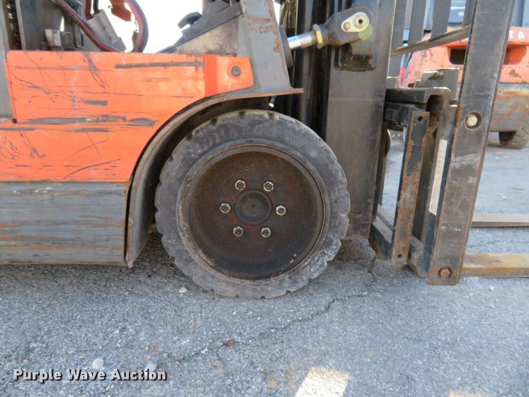 image for item GT9483 Toyota 5FBE18  forklift