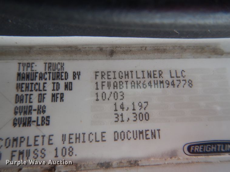 image for item GT9507 2004 Freightliner FL70  utility / service truck