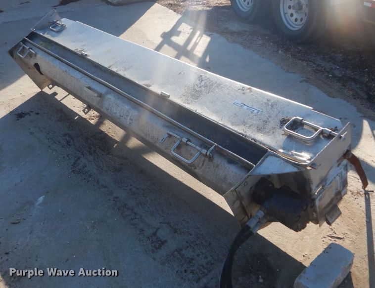 image for item GT9546 Stainless steel tailgate spreader