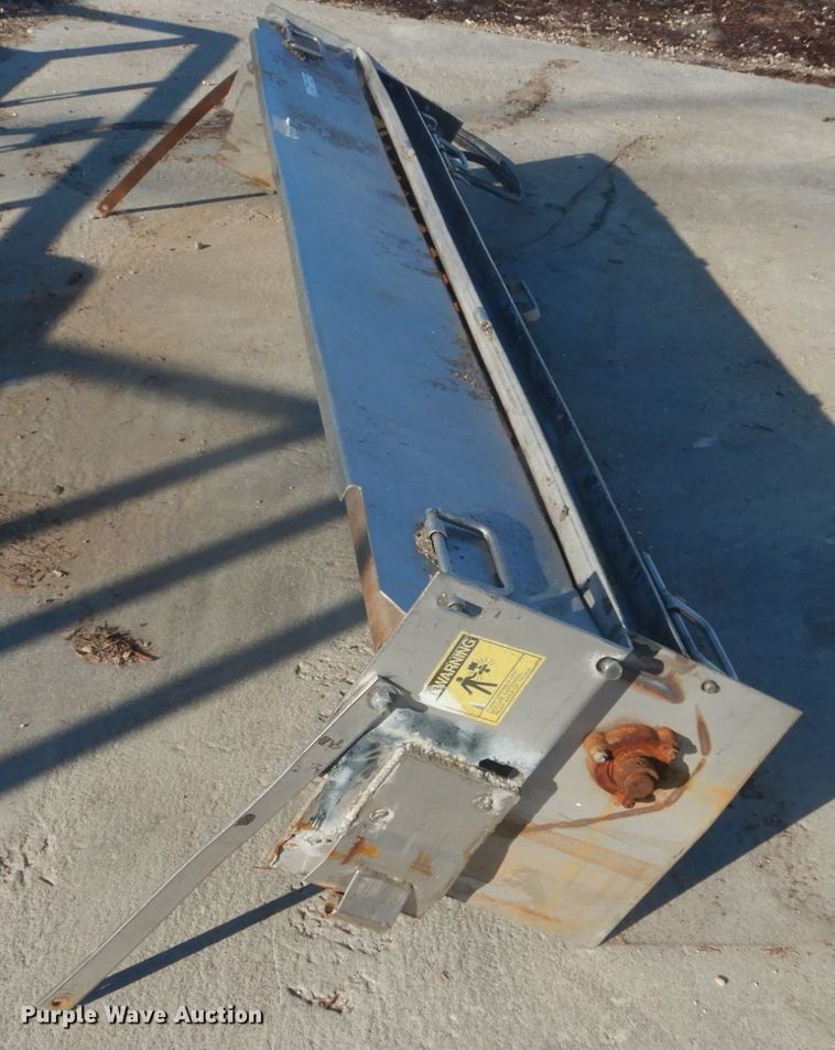 image for item GT9546 Stainless steel tailgate spreader