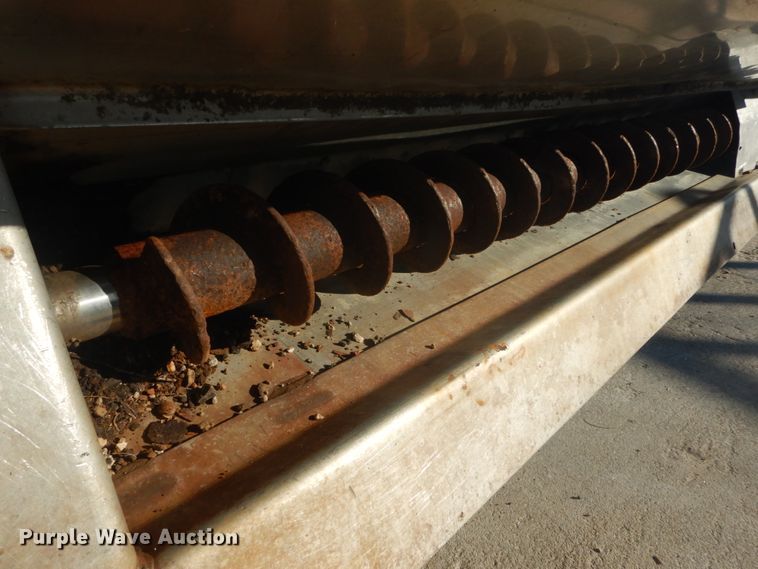 image for item GT9546 Stainless steel tailgate spreader