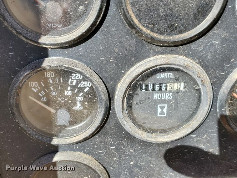 image for item HC9151 Kubota V3800-DI-T  engine