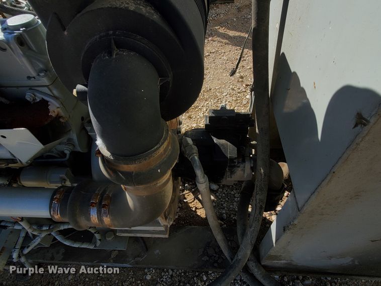 image for item HC9152 Kubota V3800-DI-T  engine