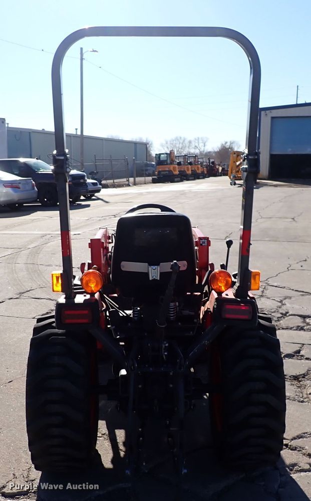 image for item HC9807 Kubota B2320HSD  MFWD tractor