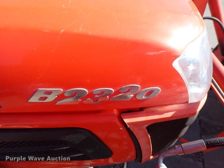 image for item HC9807 Kubota B2320HSD  MFWD tractor