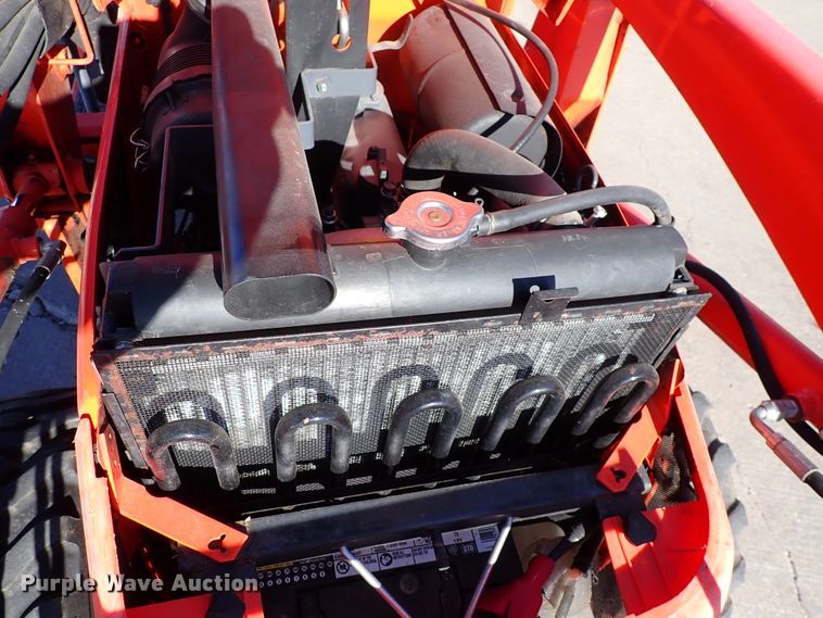 image for item HC9807 Kubota B2320HSD  MFWD tractor