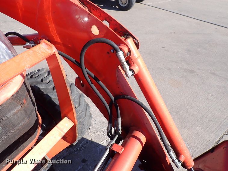 image for item HC9807 Kubota B2320HSD  MFWD tractor