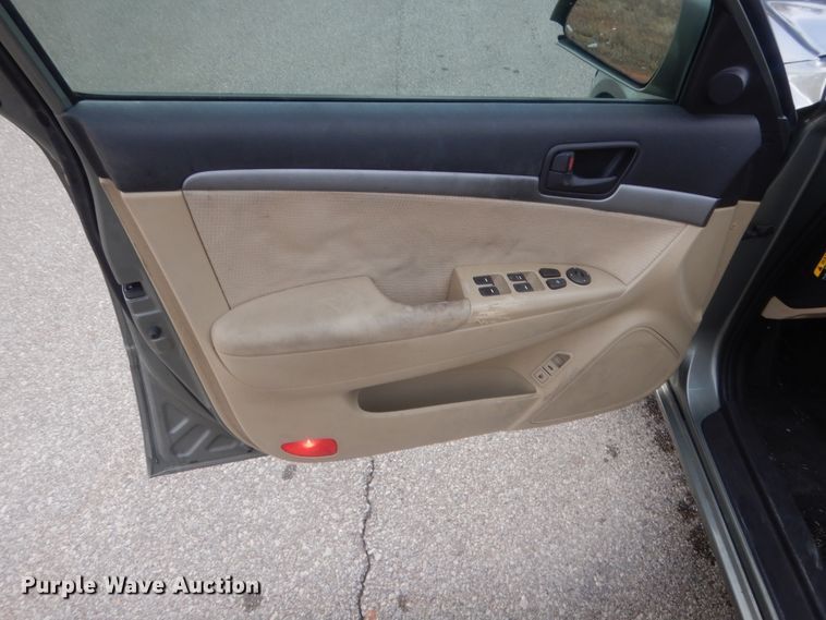 image for item HG9772 2009 Hyundai Sonata