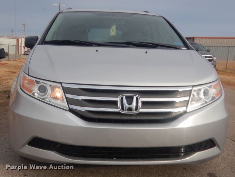 image for item HG9774 2013 Honda Odyssey  van