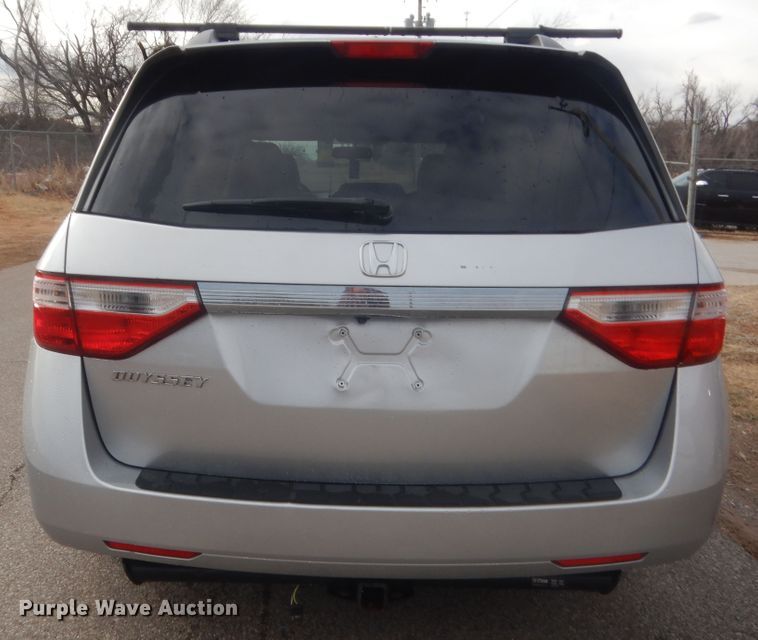 image for item HG9774 2013 Honda Odyssey  van