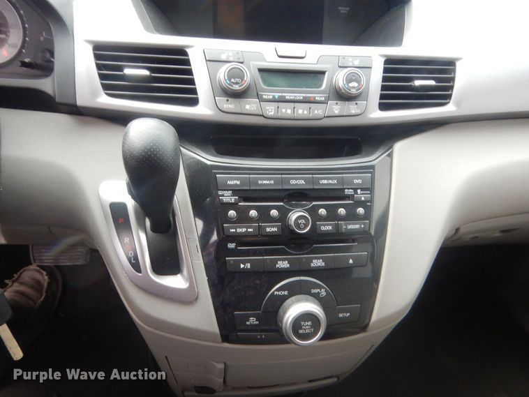 image for item HG9774 2013 Honda Odyssey  van